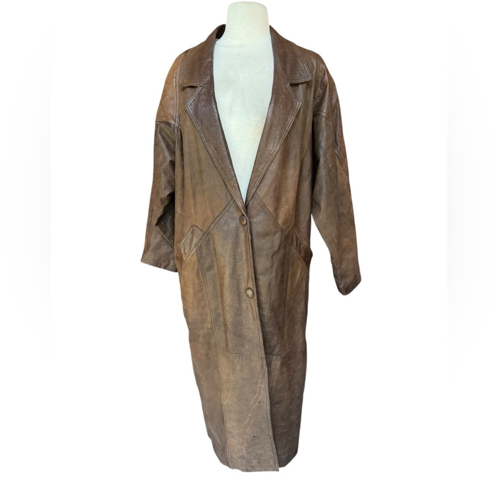 1990s Pelle Cuir Lined Distressed Leather Front Snap Trench Coat